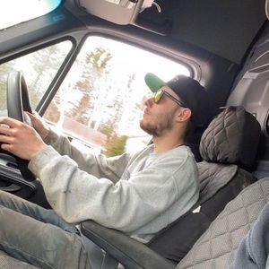 Meet your Posher, Alix